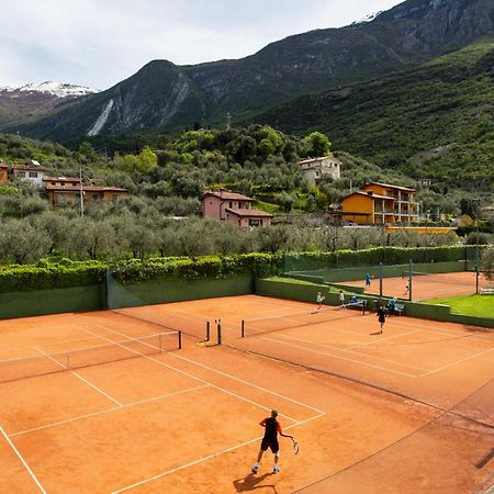 Club Hotel Olivi - Tennis Center مالتشيزينيه المظهر الخارجي الصورة