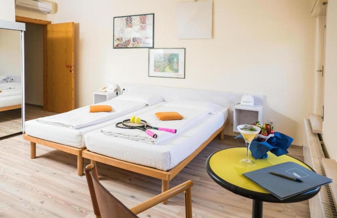Club Hotel Olivi - Tennis Center مالتشيزينيه المظهر الخارجي الصورة