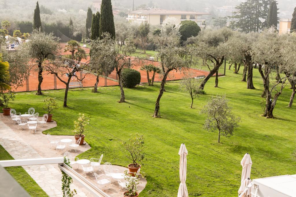 Club Hotel Olivi - Tennis Center مالتشيزينيه المظهر الخارجي الصورة